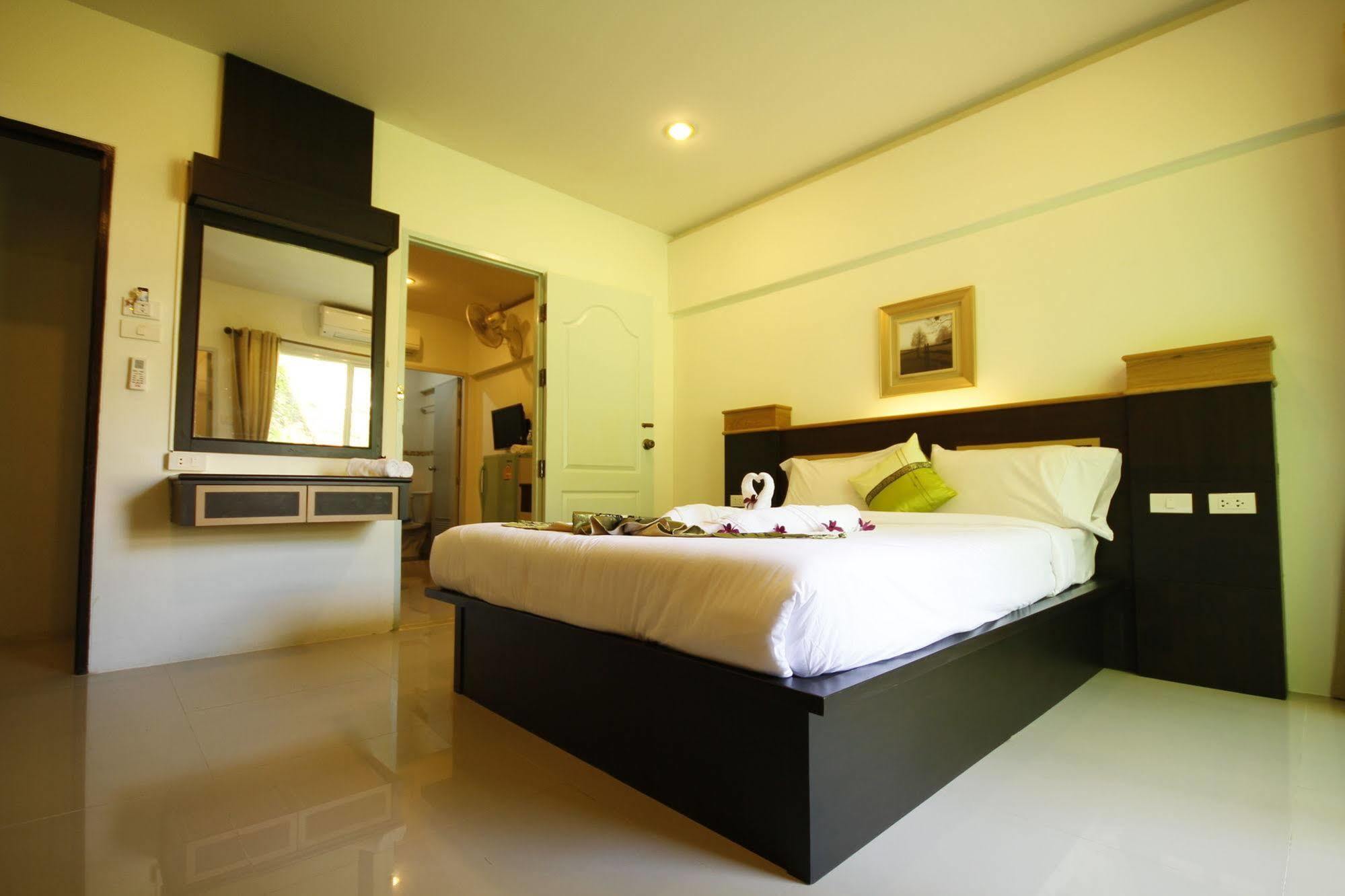 Khách sạn Yindee Patong